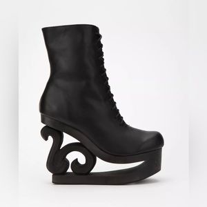 *ISO*  searching for these Jeffrey Campbell Skate boots in Black on black!!